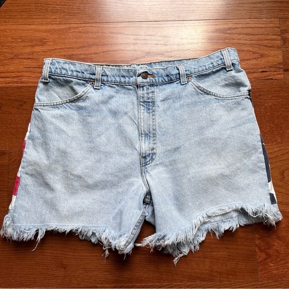 Vintage Levi’s Orange Tab American Flag Raw Hem Distressed Denim cut off Jeans - Picture 4 of 14